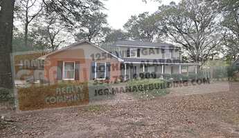 featured image of 211 Plantation Rd