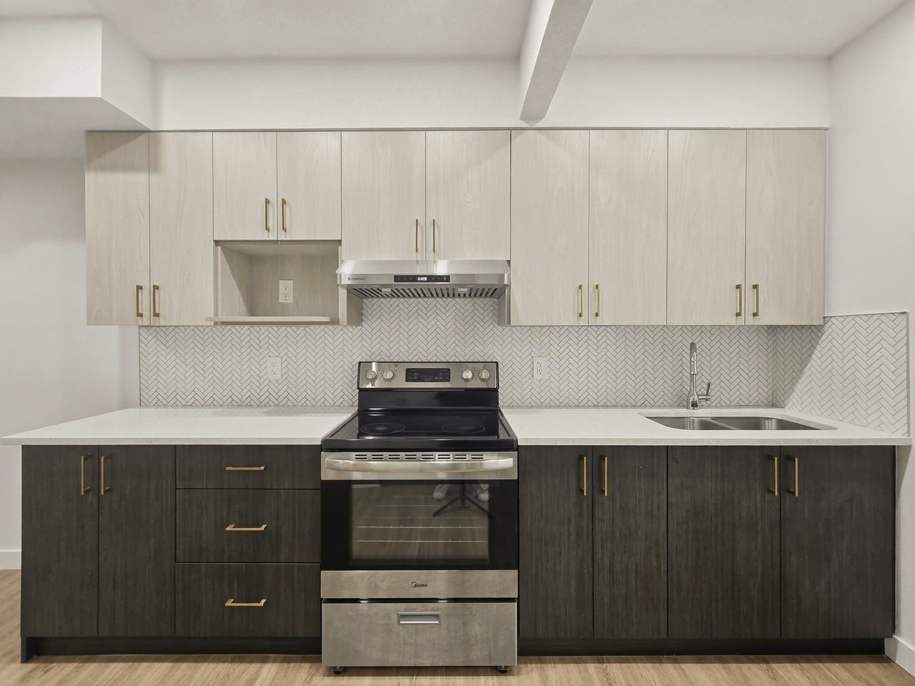 130 Amblehurst Way Nw - Photo 3 of 20