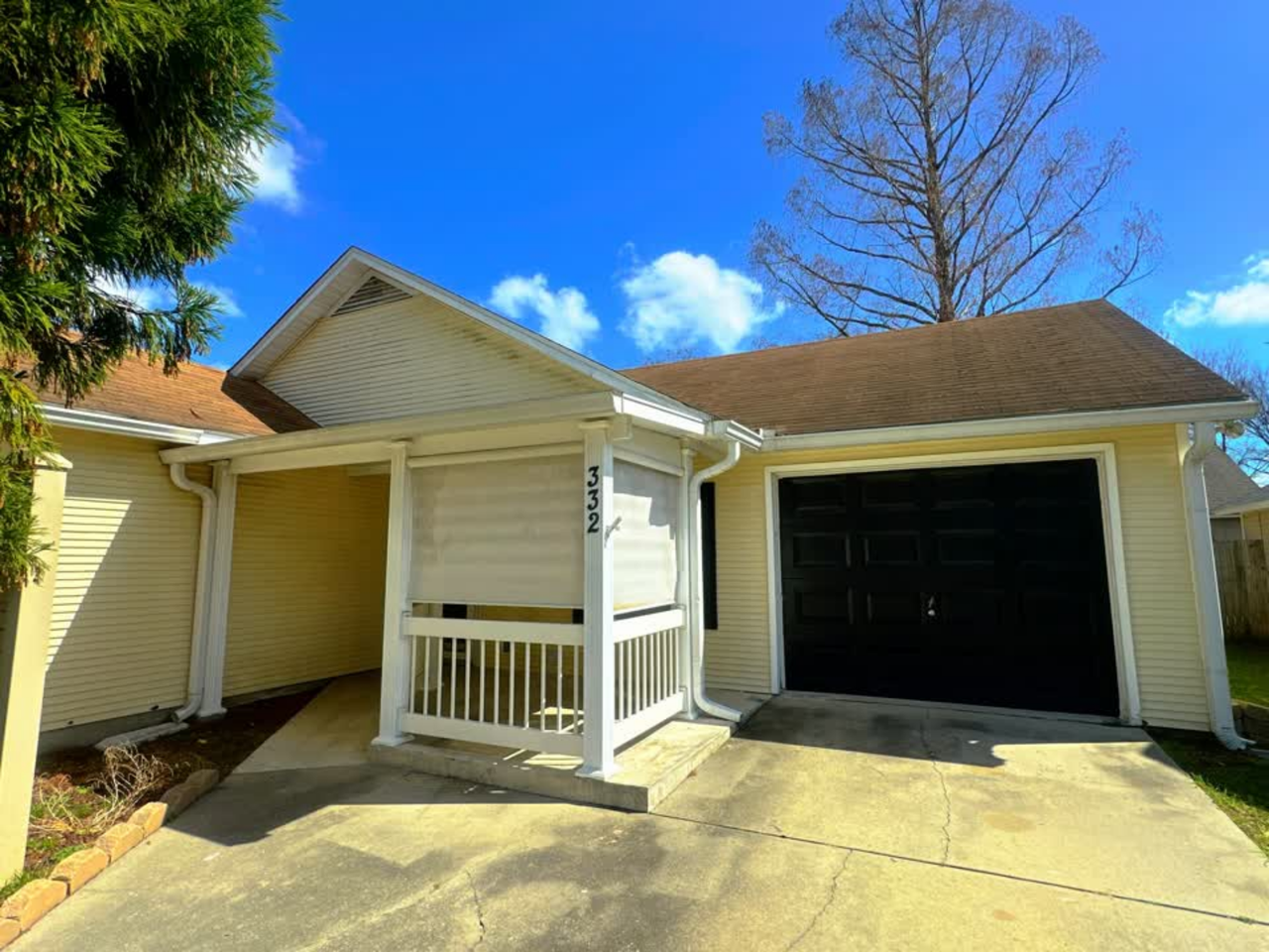 332 Sawgrass Dr #1 - Photo 3 of 30