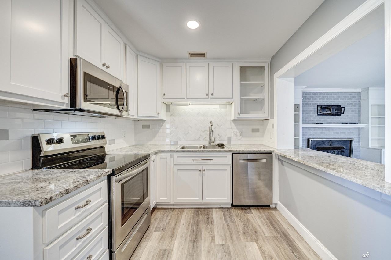 3105 W 21st Ct #1 - Photo 7 of 30