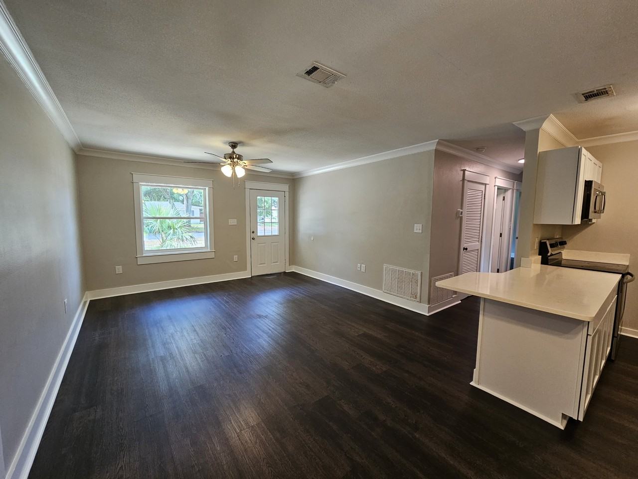 200 Spencer Dr #1 - Photo 2 of 31