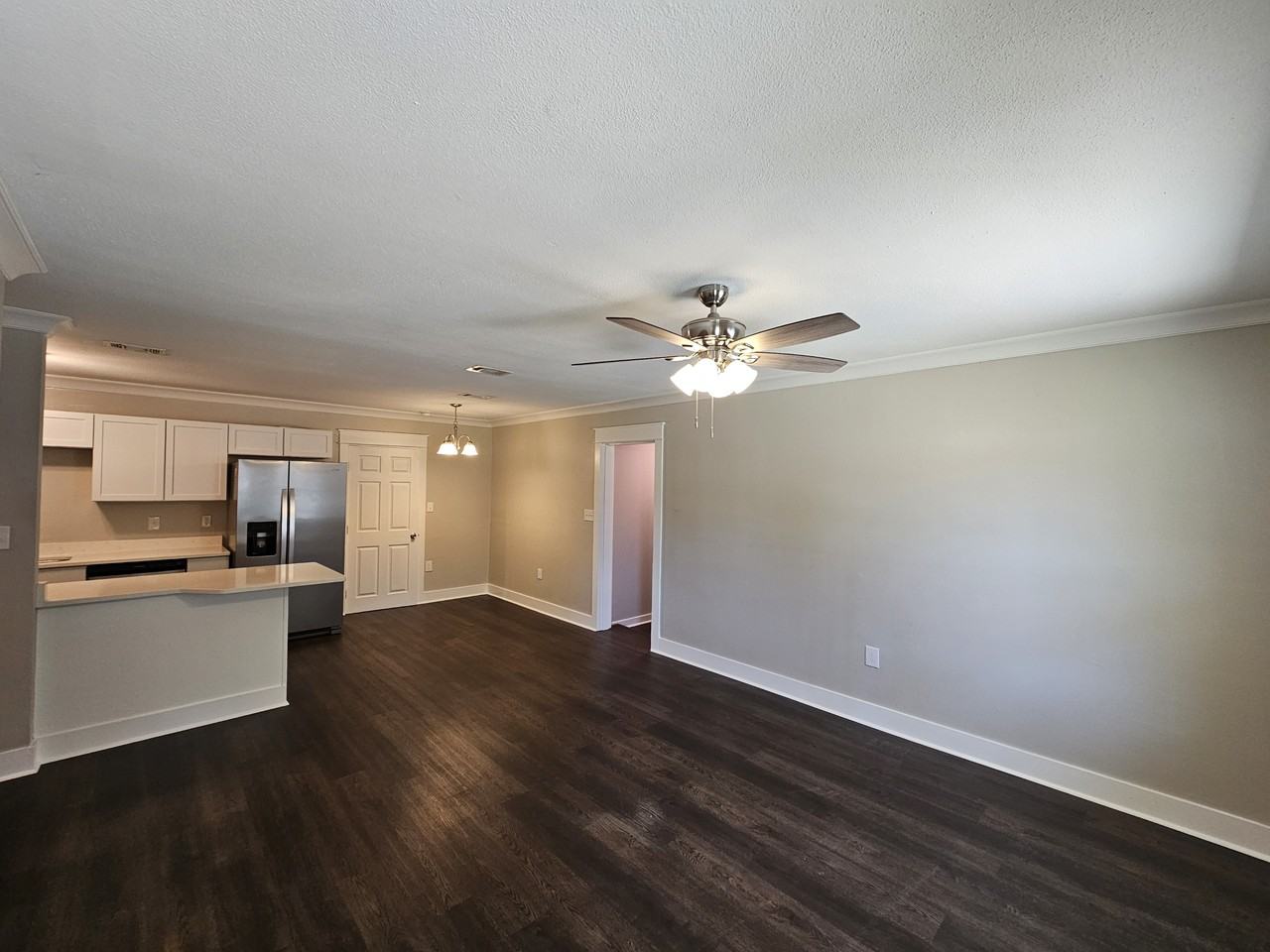 200 Spencer Dr #1 - Photo 7 of 31