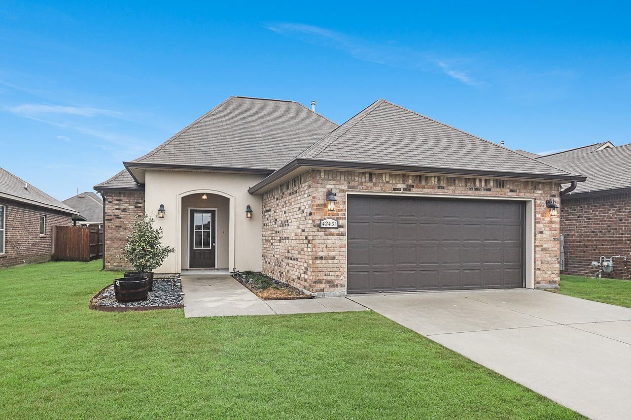 42451 Baystone Ave #1 - Photo 2 of 11