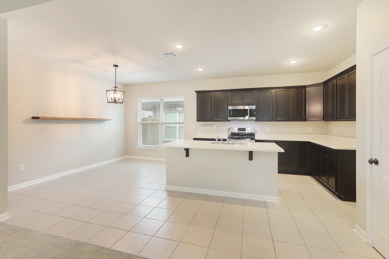 42451 Baystone Ave #1 - Photo 3 of 11