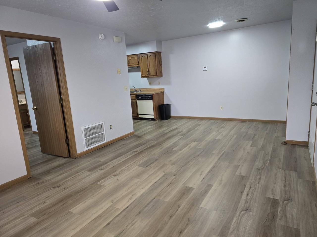 115 Holly Dr #1 - Photo 4 of 8