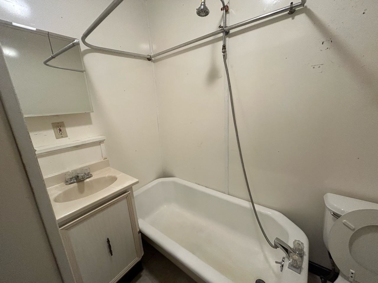 419 Church St Apt 1a #1A - Photo 7 of 7