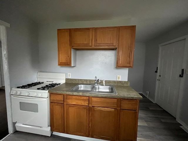 233 S Chicago St #1 - Photo 5 of 12