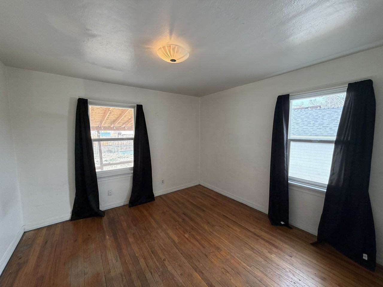 621 N 2nd St #1 - Photo 3 of 10