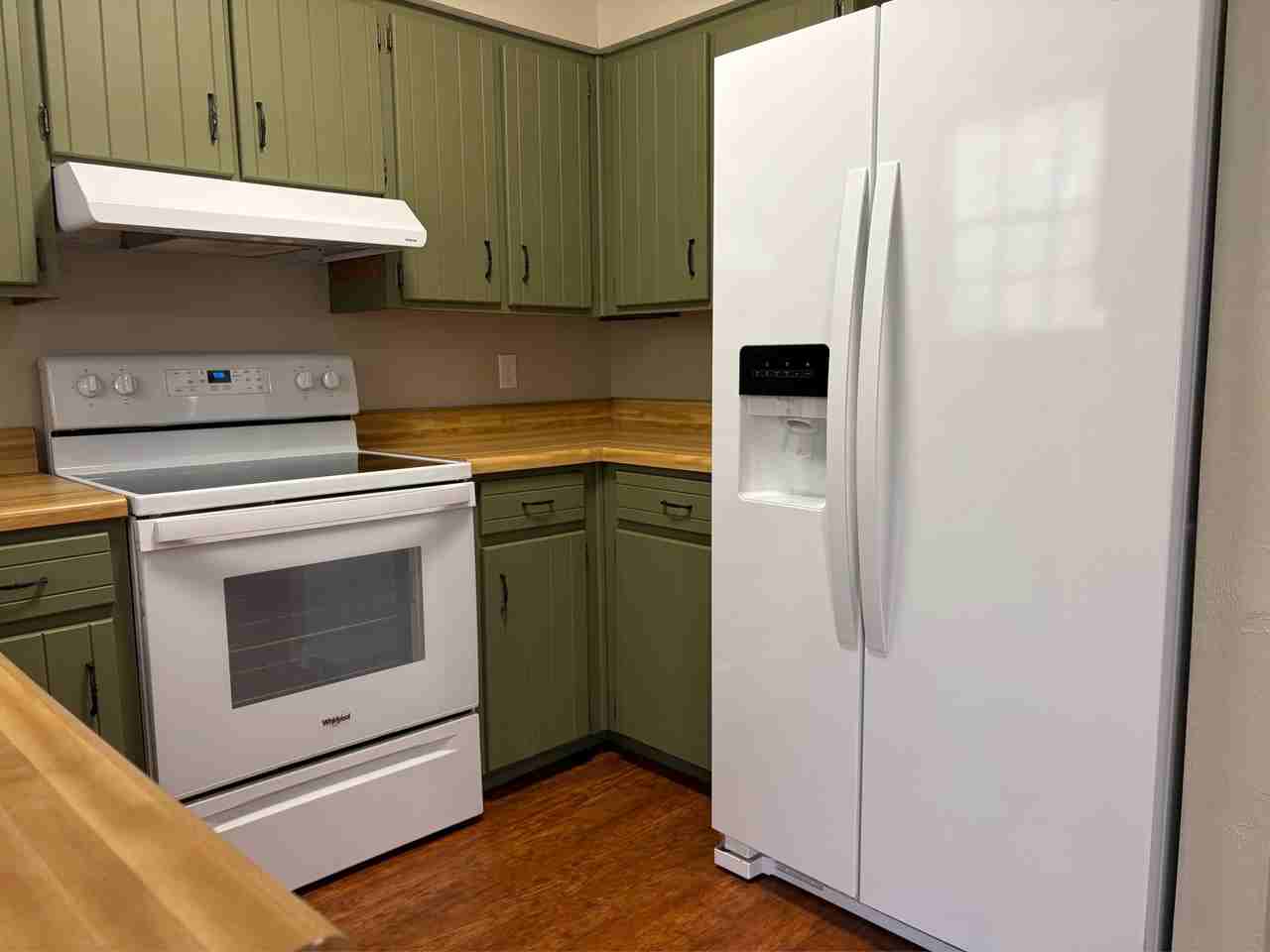 4201 Wood Hill Ct #1 - Photo 3 of 24