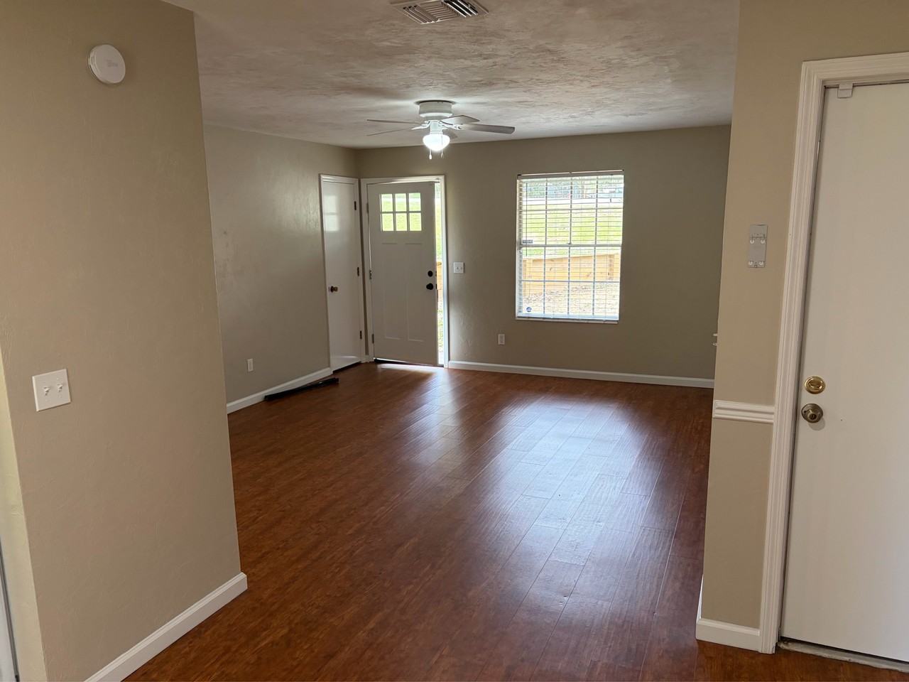 4201 Wood Hill Ct #1 - Photo 7 of 24