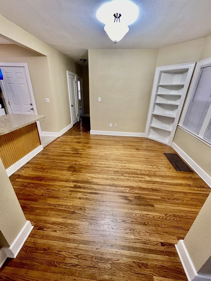 3010 Gunckel Blvd Lowr - Photo 3 of 11