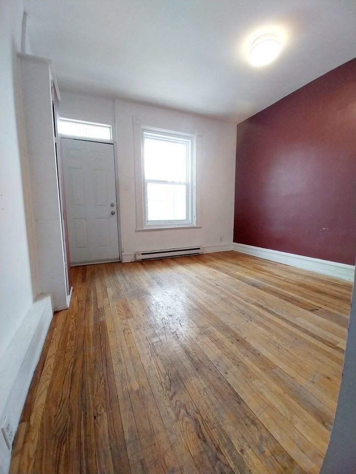 601 Av Bourbonnière #601 - Photo 2 of 11