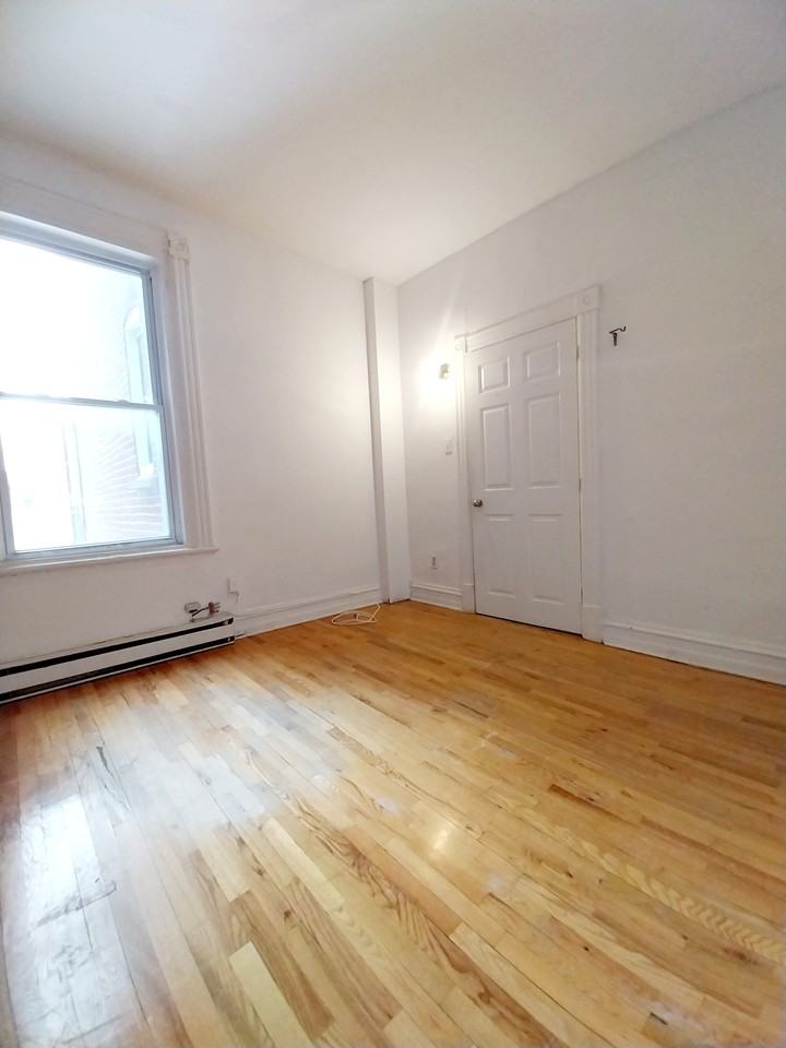 601 Av Bourbonnière #601 - Photo 6 of 11