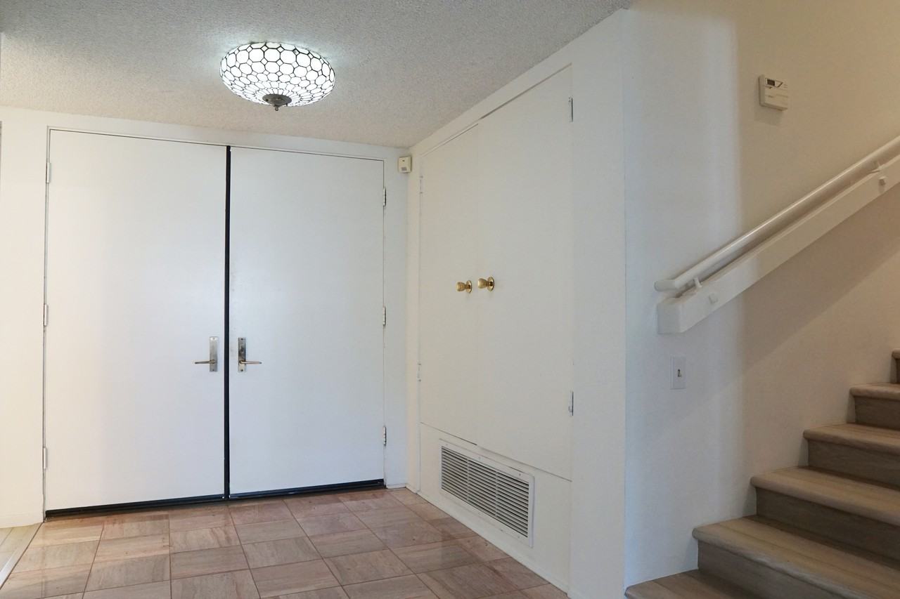 1460 Hillview Cove, Palm Springs, CA 92264 #1 - Photo 5 of 45