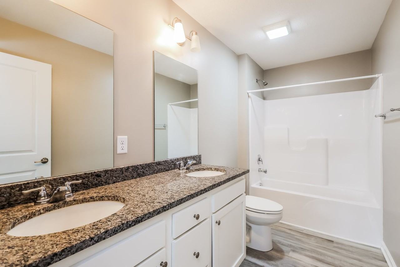 Keeneland Duplexes - Photo 6 of 42