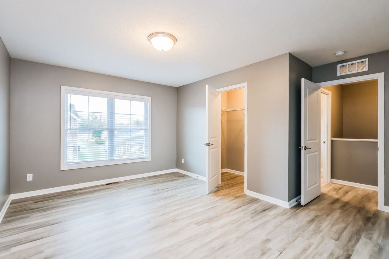 Keeneland Duplexes - Photo 7 of 42