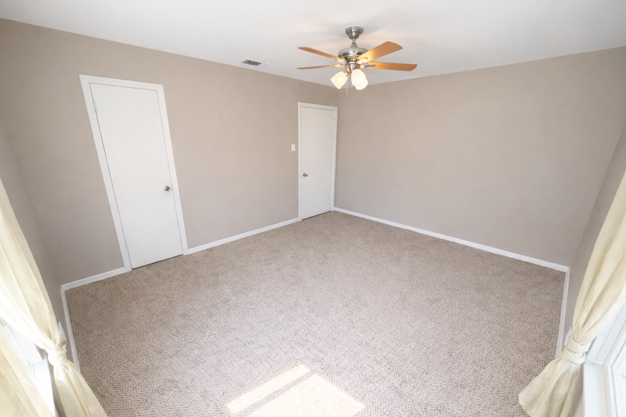 705 Childress St #1 - Photo 5 of 13