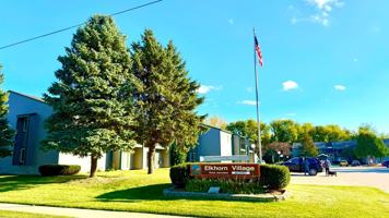 featured image of 417 E 1st Ave #05