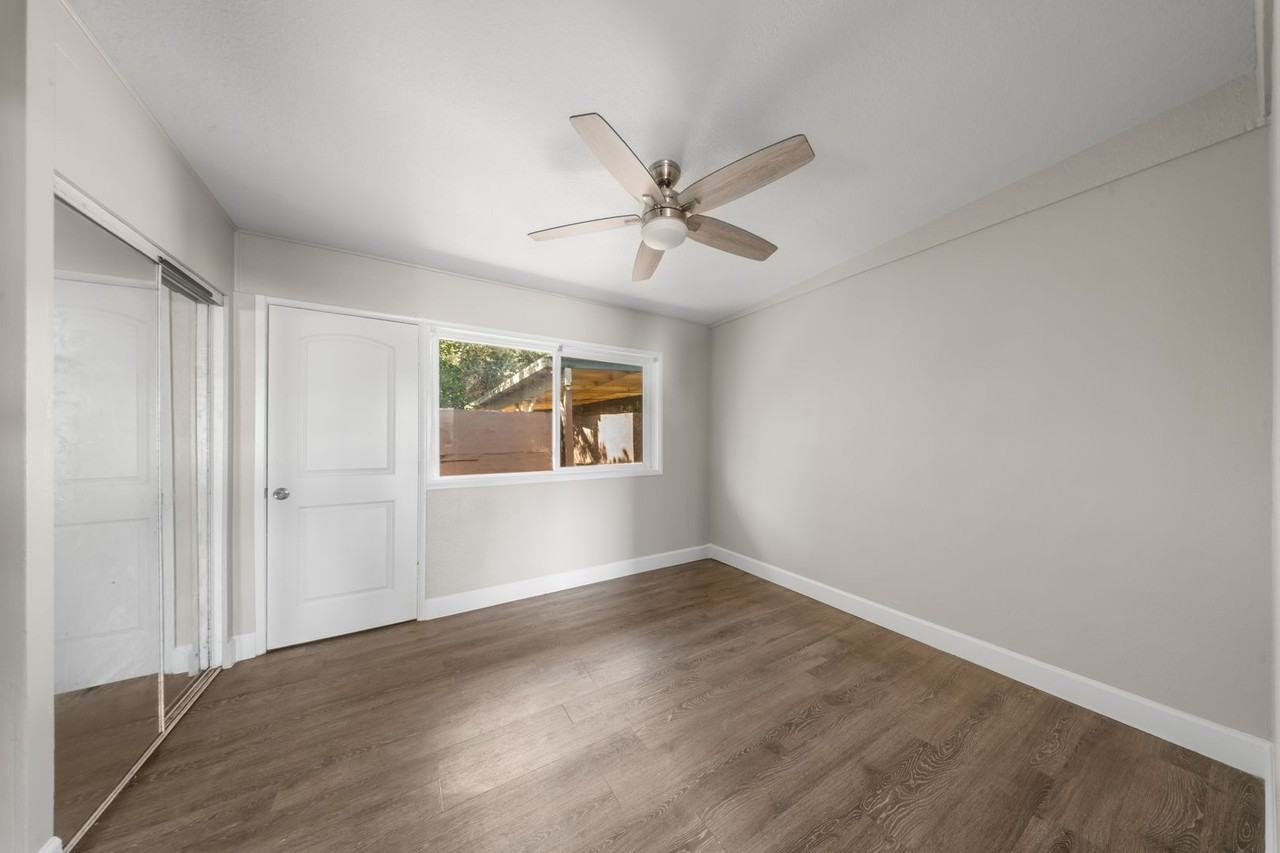 7800 Athens Circle - Photo 2 of 10