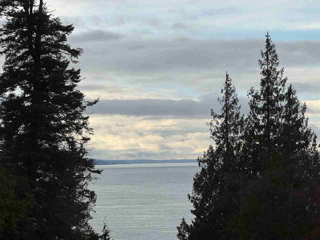 2581 Island View Ln - Photo 3 of 14