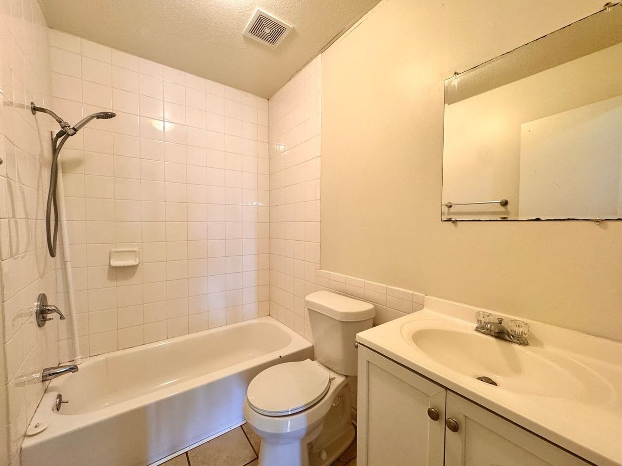 3221 Air Base Rd - Photo 7 of 14