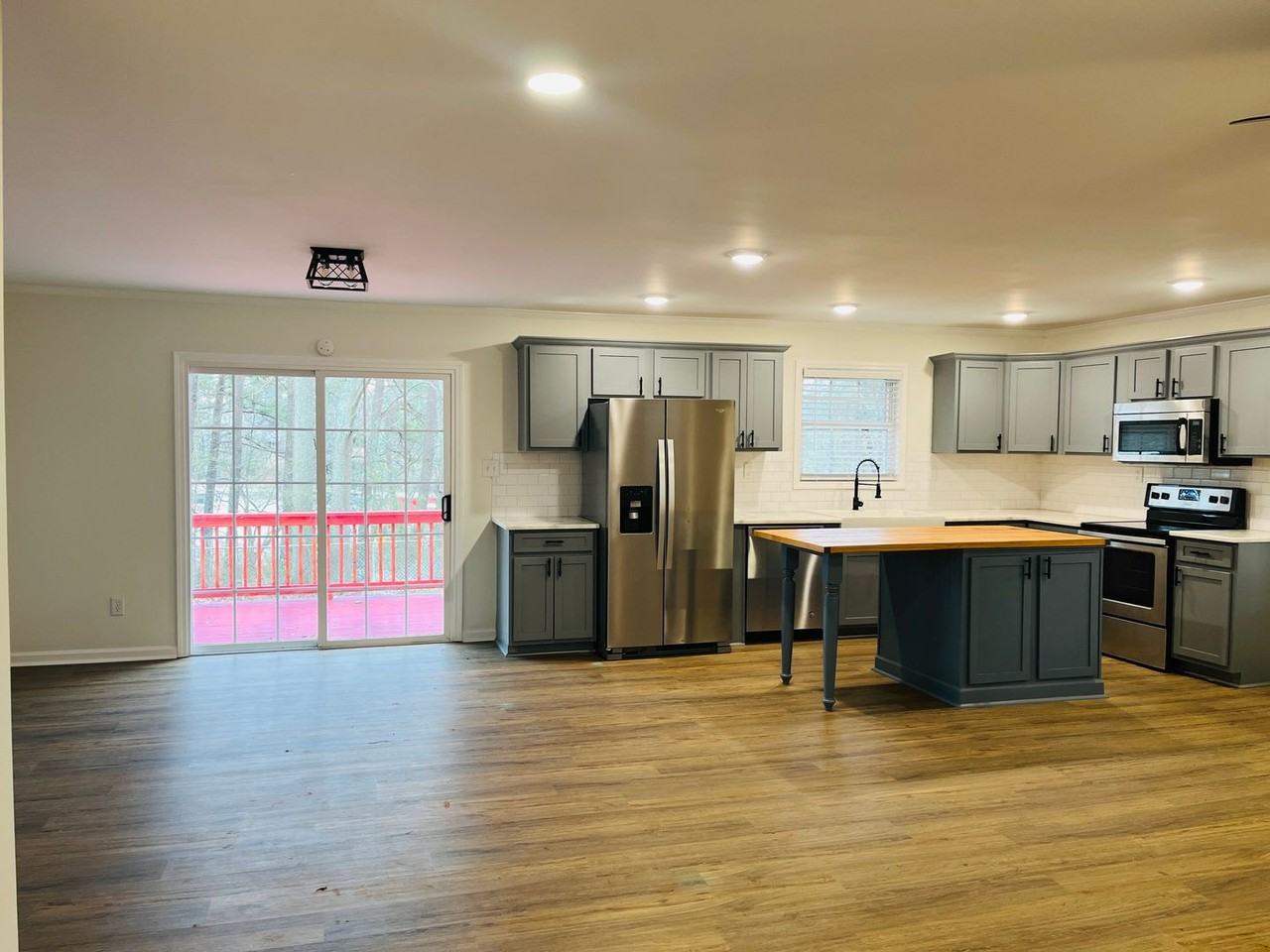 502 Bavarian Dr - Photo 2 of 26