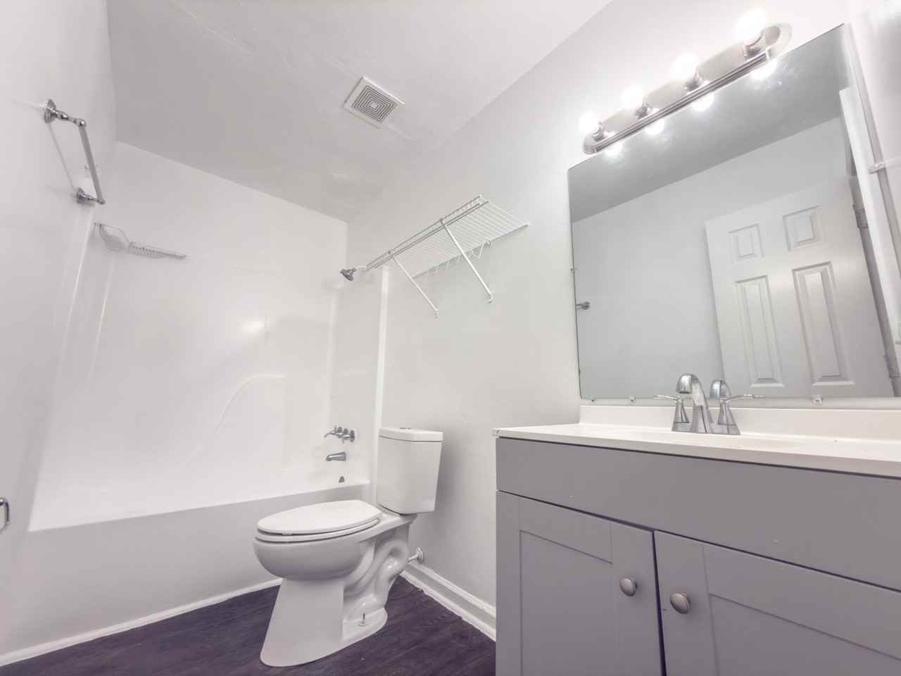 Dobson Place 5640 - Photo 7 of 10