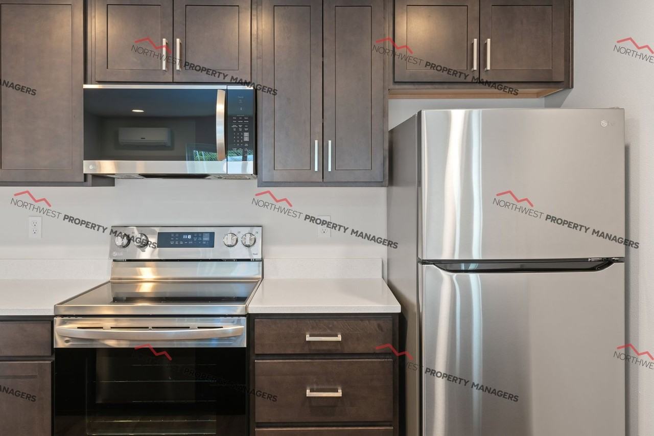 r280 Stella Station Townhomes - Photo 7 of 29