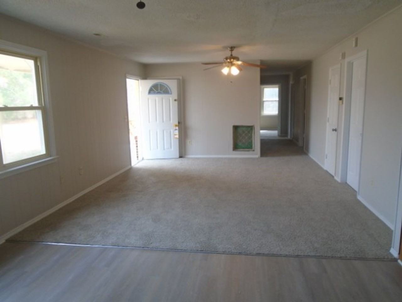 407 Ponderosa Rd - Photo 4 of 23