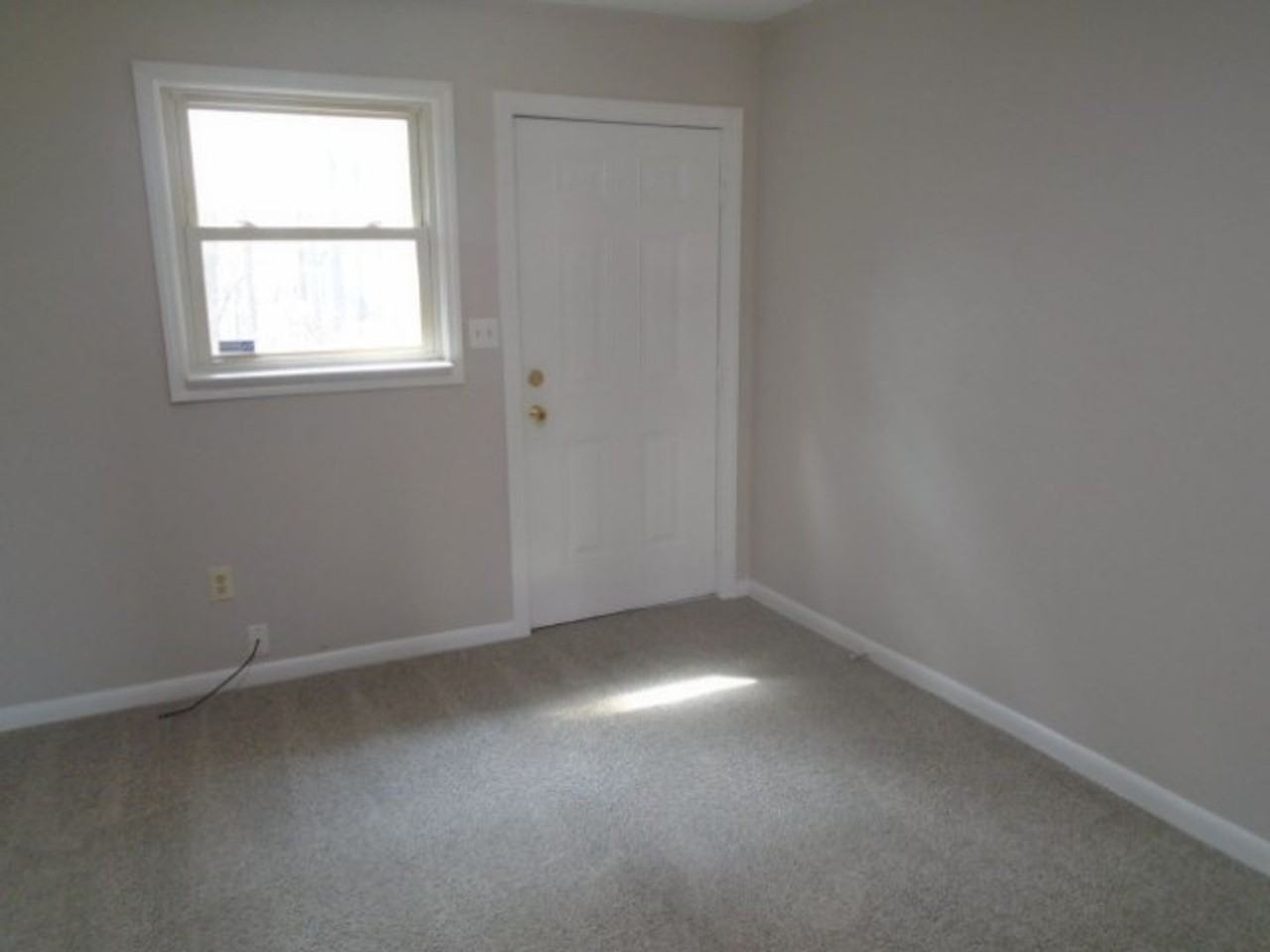 407 Ponderosa Rd - Photo 7 of 23