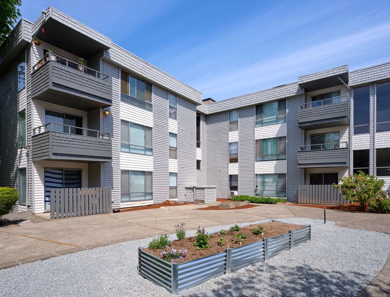 Updated Apartment units in West Seattle – Near Westwood Village - Photo 2 of 14