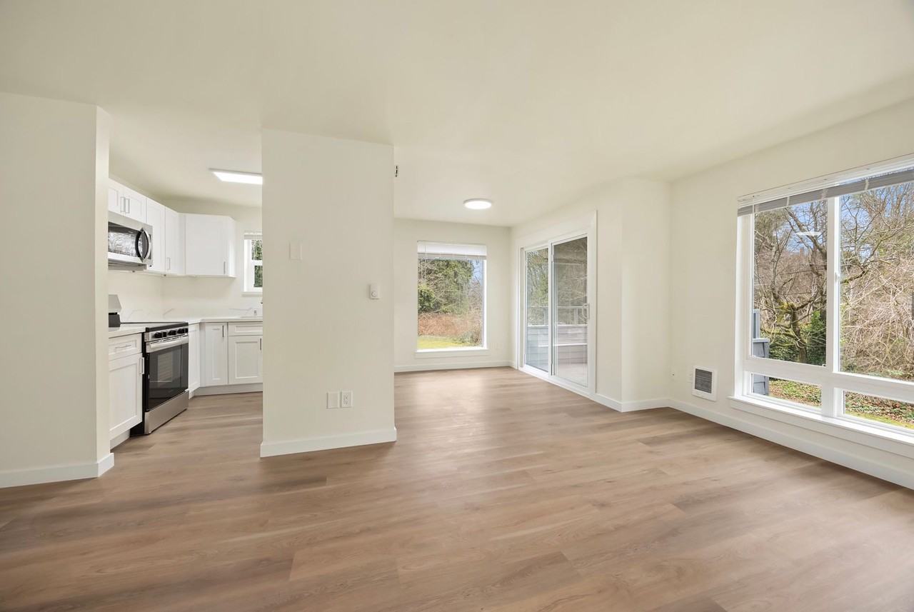 Updated Apartment units in West Seattle – Near Westwood Village - Photo 4 of 14