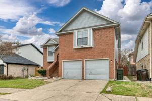 featured image of 786 Eiffel Dr