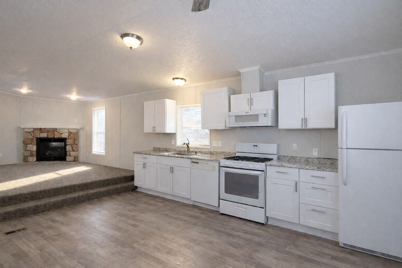 52150 Lexington Ln #699 - Photo 3 of 15