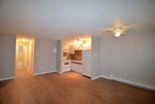 499 W Progress Ave - Photo 1 of 1