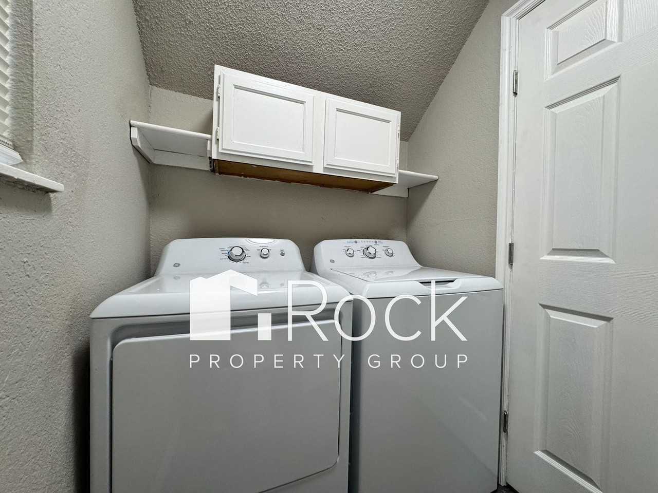 8300 Nw 10th St - Photo 6 of 12