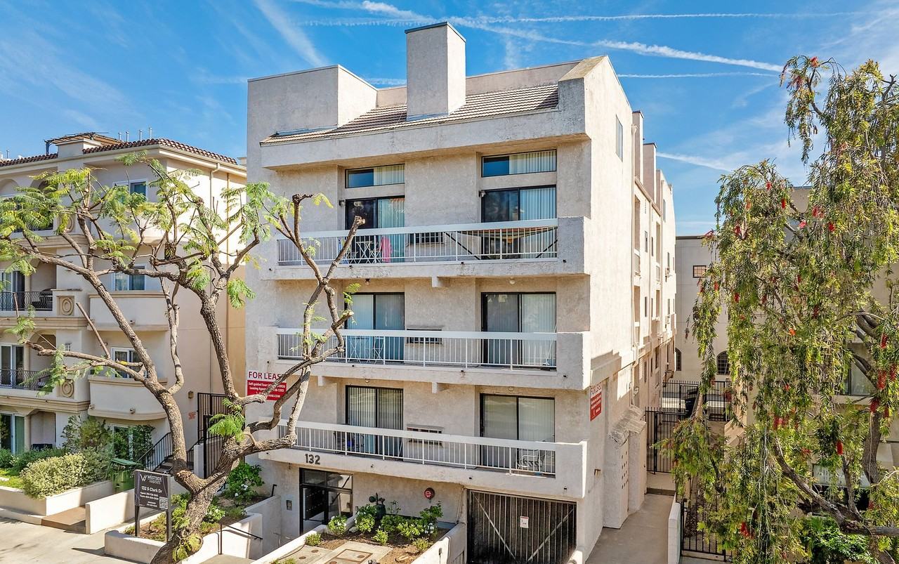 132 Clark Dr - Photo 2 of 29