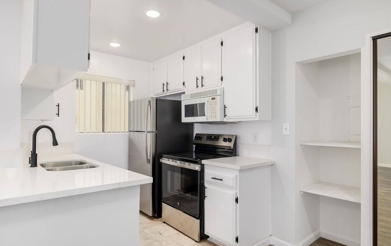 132 Clark Dr - Photo 6 of 29