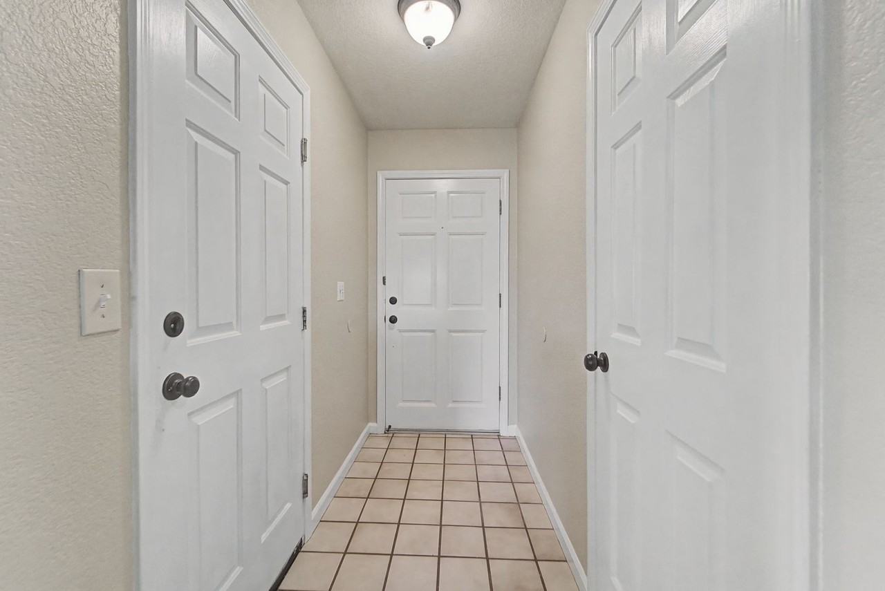 4218 Deaton Dr - Photo 5 of 24