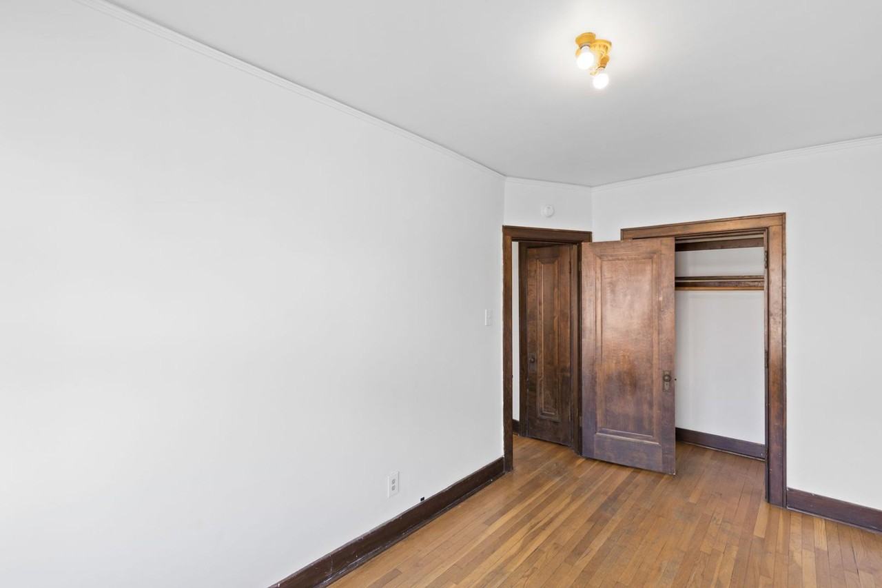 108 Washtenaw Apartments (Mrs. Havercamp LLC) - Photo 6 of 10
