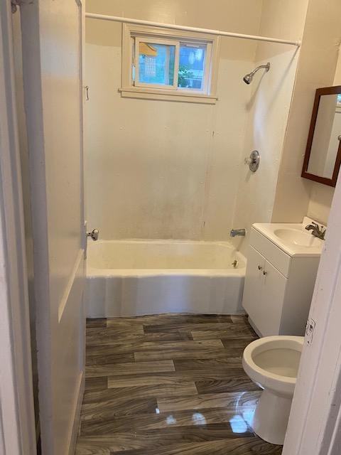 913 Springate St - Photo 5 of 9