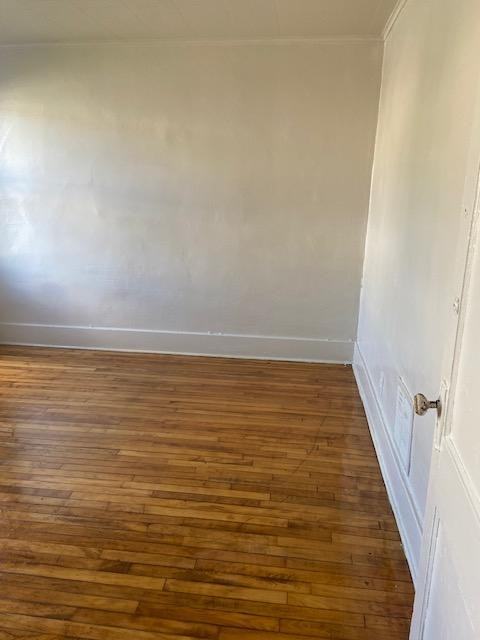 913 Springate St - Photo 7 of 9