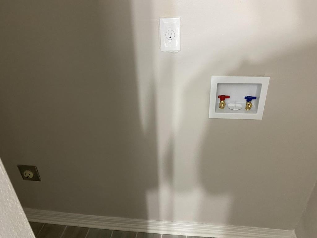 4229 Ann Arbor Ln - Photo 6 of 19