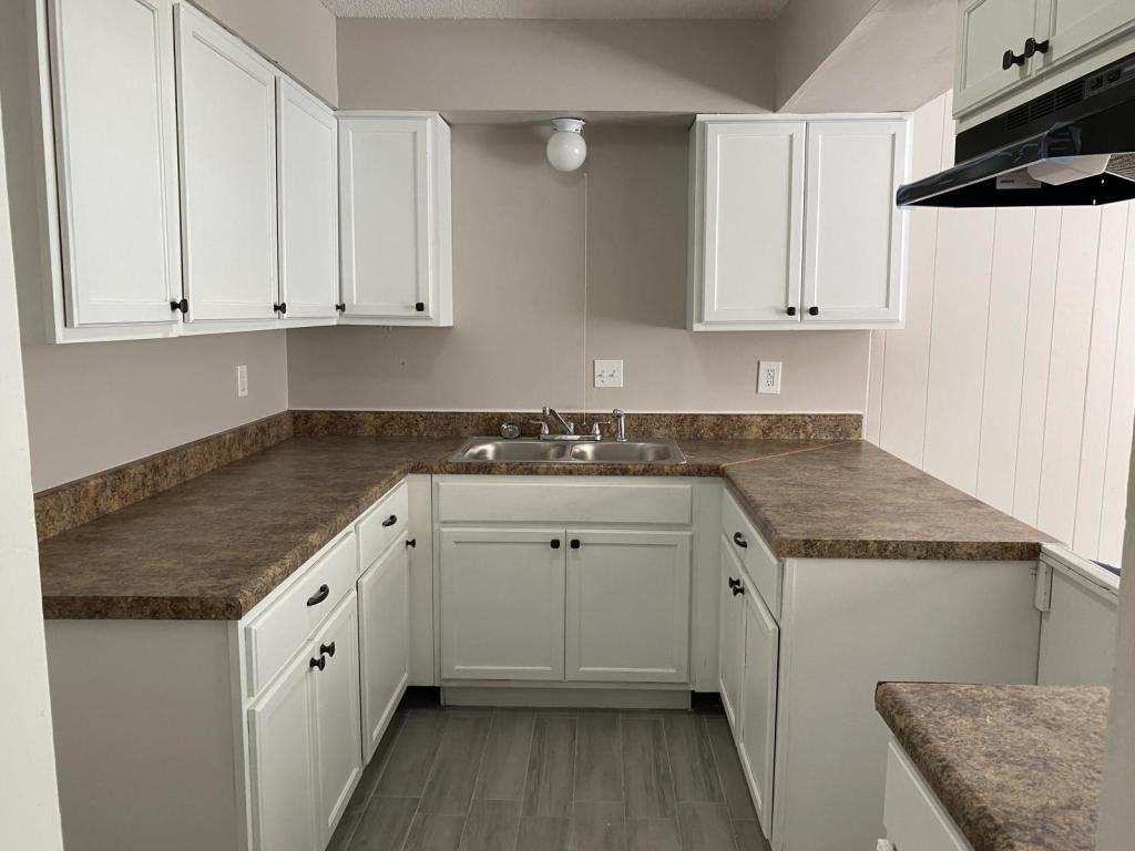 4229 Ann Arbor Ln - Photo 7 of 19