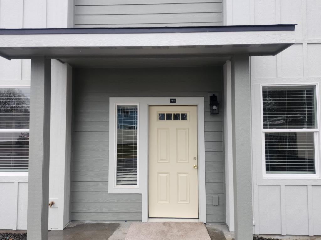 626 N Marguerite Rd - Photo 2 of 35