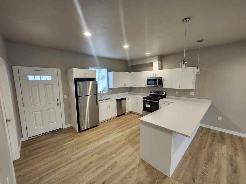 626 N Marguerite Rd - Photo 5 of 35