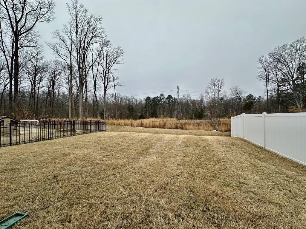 6212 Hailstone Rd - Photo 2 of 41