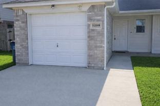 1208 Village Garden Dr - Photo 1 of 1