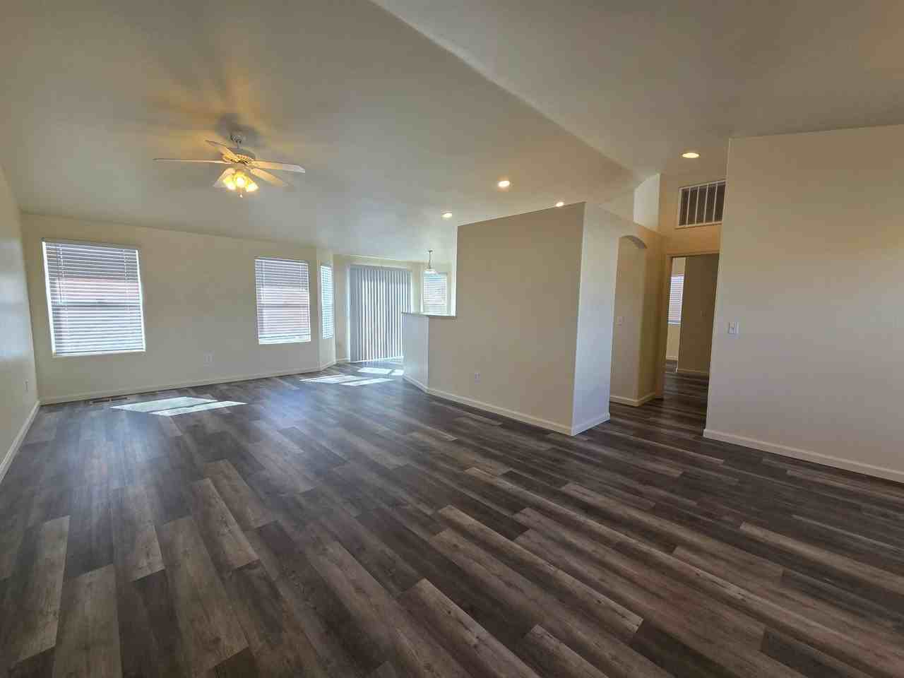 143 Prairie Ln - Photo 2 of 31