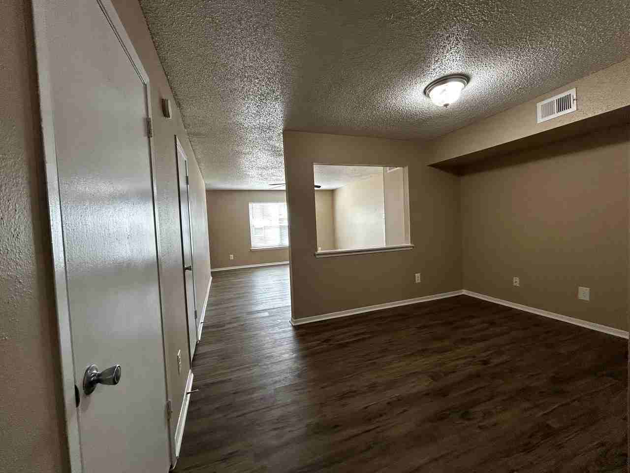 Normandy Townhomes LLC - Photo 4 of 39